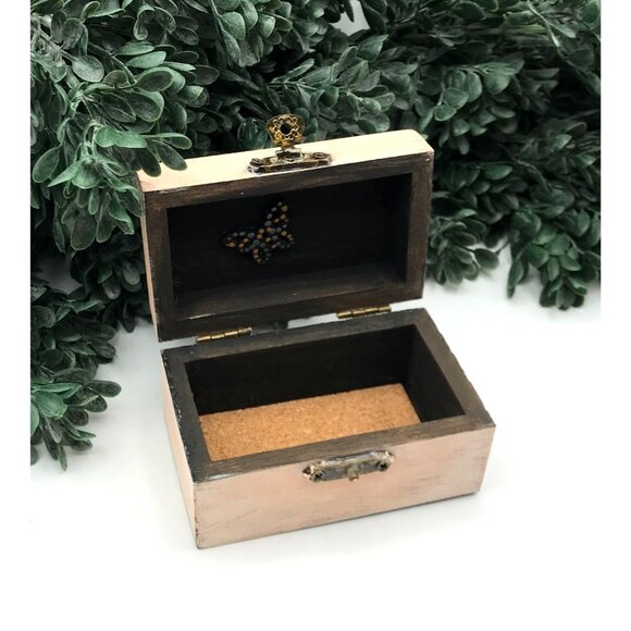 Decorative Wooden Trinket Box With Bird & Yellow Rose Design - Picture 5 of 5